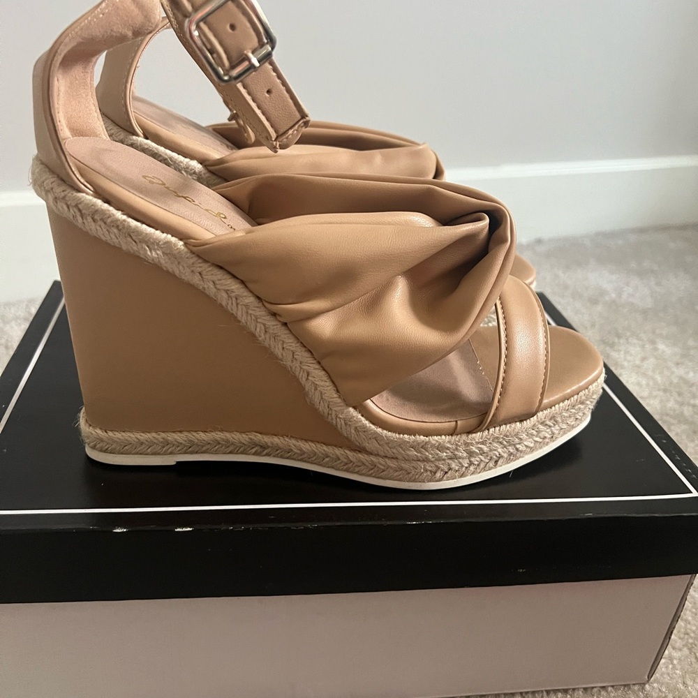 Tan wedge ankle strap shoes Sz 8.5